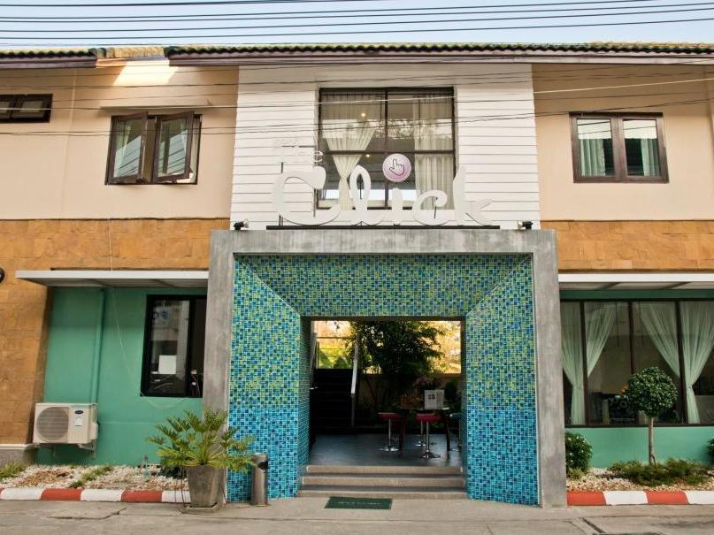 Oyo 345 The Click Guesthouse At Chalong Phuket Kültér fotó